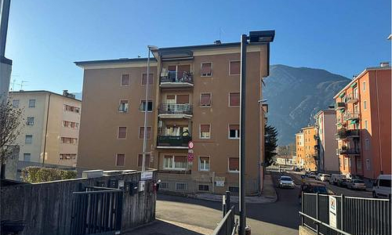 Trento, Due Stanze U...