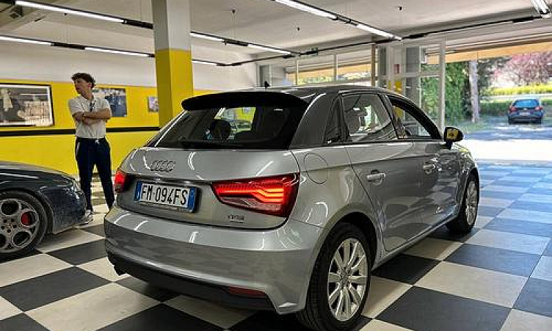 Audi A1 1.0 82 Cv Tf...