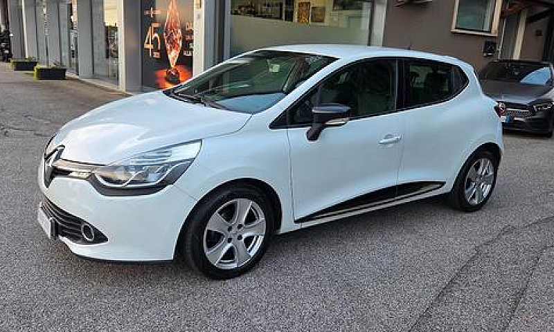 Renault Clio 1.5 Dci...