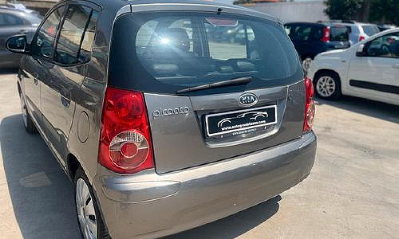 Kia Picanto 1.0 Benz...