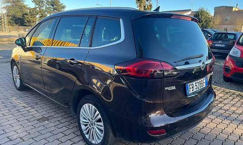 Opel Zafira Tourer O...