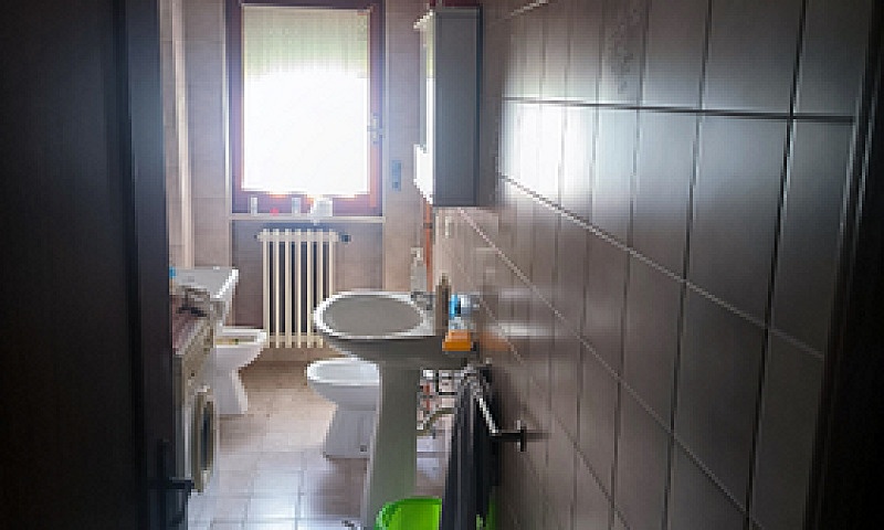 Privato Vende...