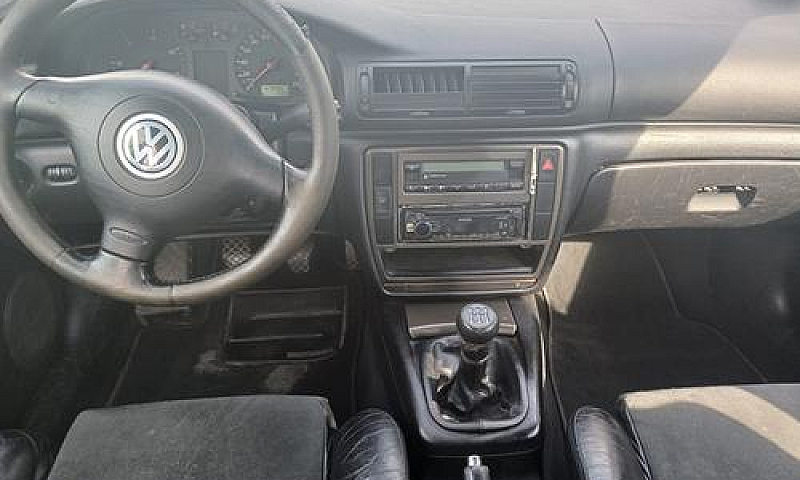 Volkswagen Passat 1....
