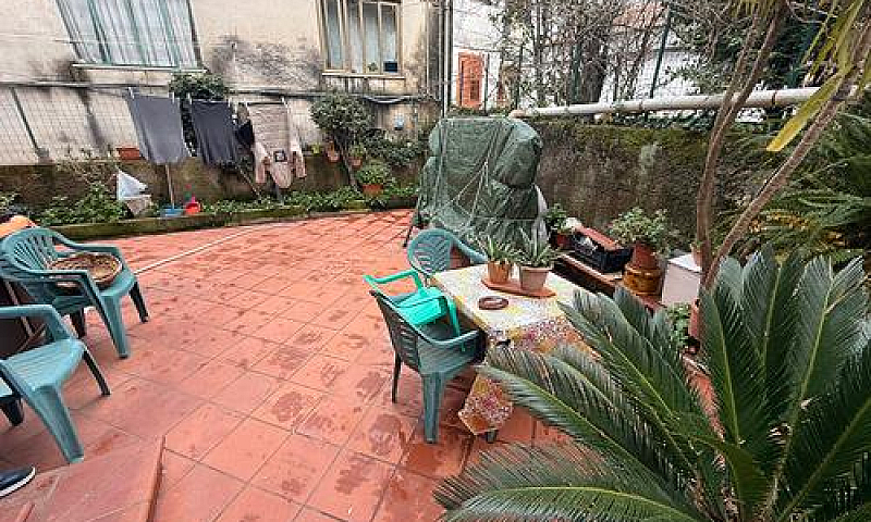 Appartamento Con Ter...