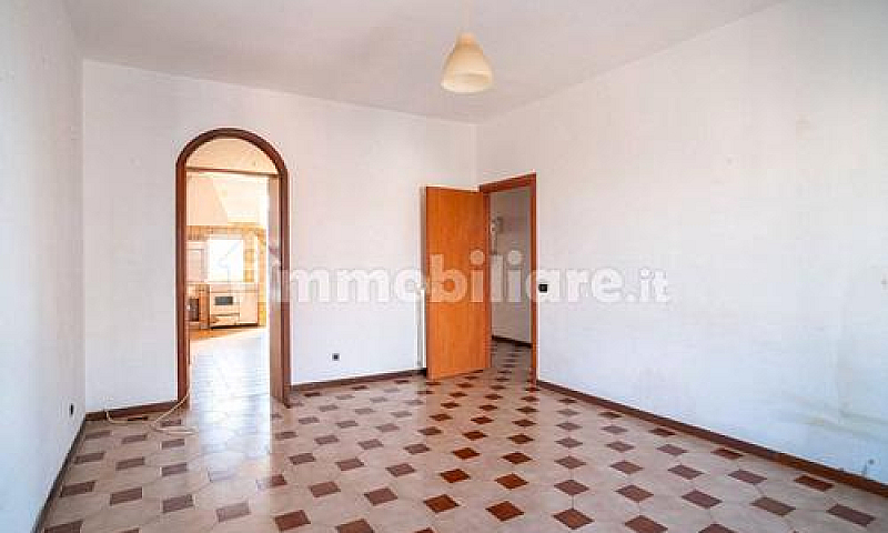 Bilocale Da Ristrutt...