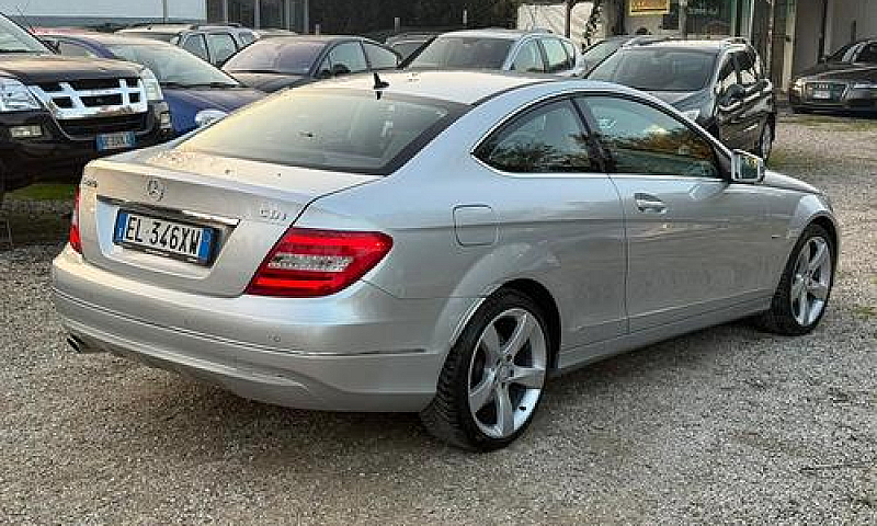 Mercedes-Benz C 220 ...