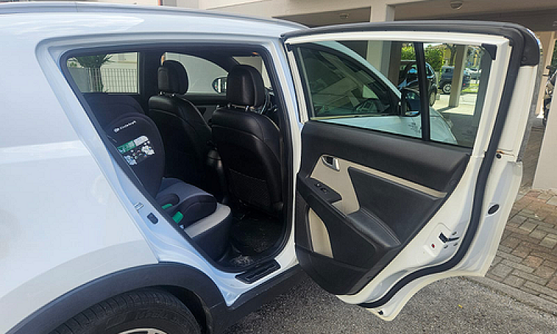 Kia Sportage 2.0 4Wd...