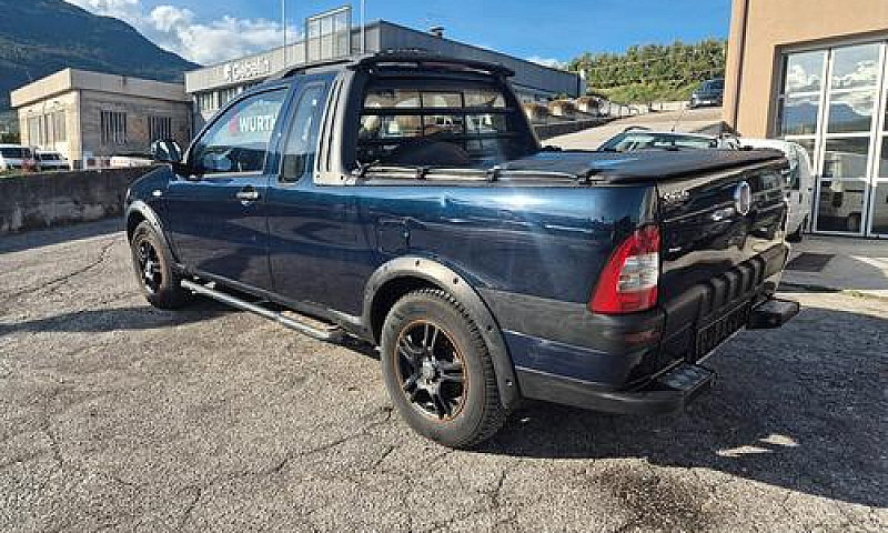 Fiat Strada 1.3 Mjt ...