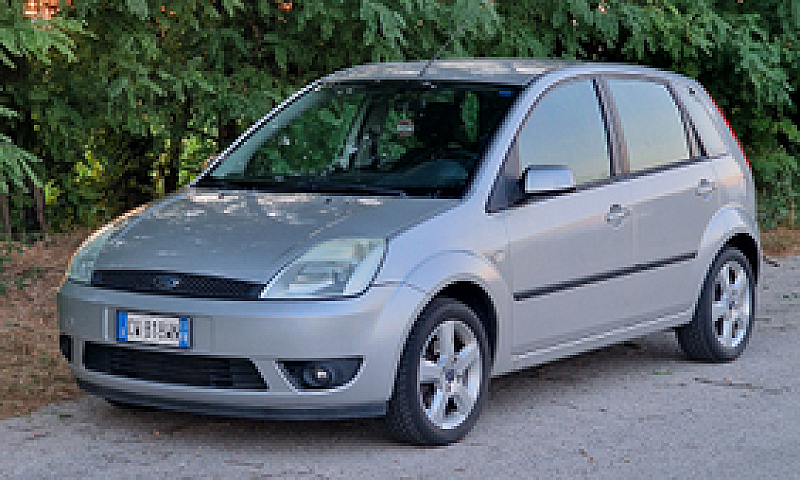 Ford Fiesta 1.6...