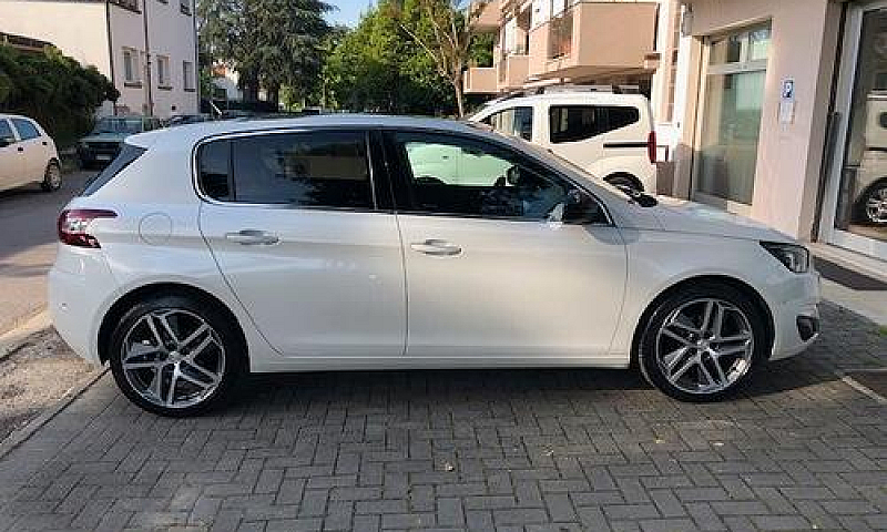 Peugeot 308 1.6 E-Hd...
