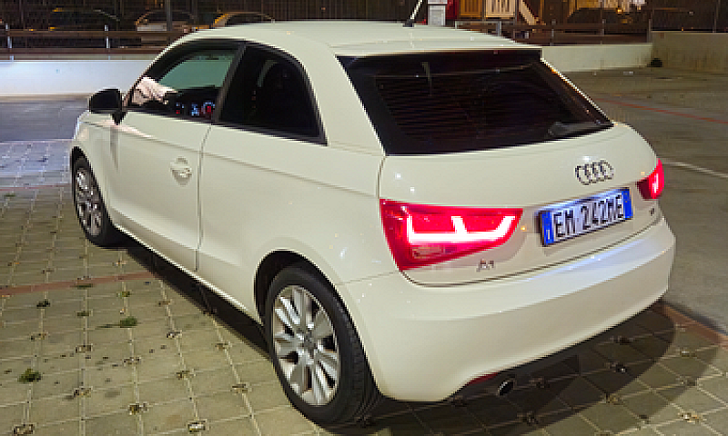 Audi A 1 1.6 90Cv Ad...
