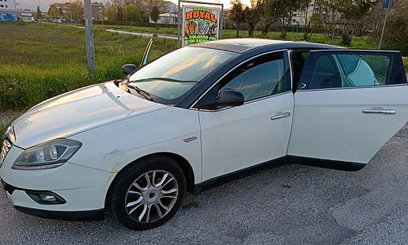 Lancia Delta (2008-2...