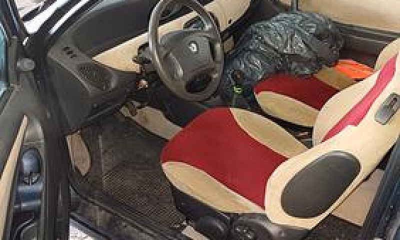 Lancia Y...