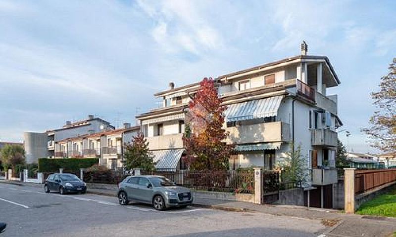 2 Locali A Villafran...
