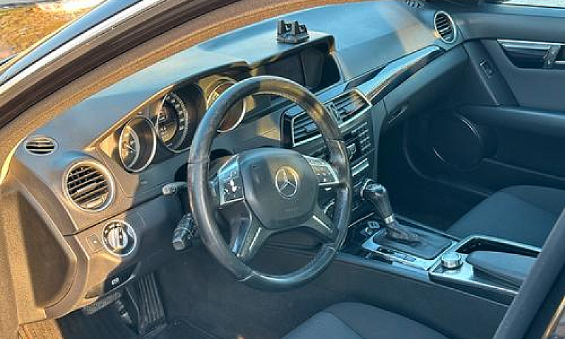 Mercedes Classe C200...