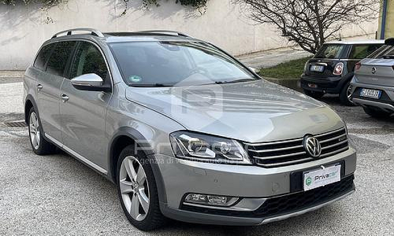 Volkswagen Passat Al...