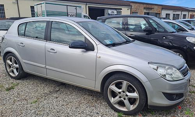 Opel Astra 1.6 16V V...