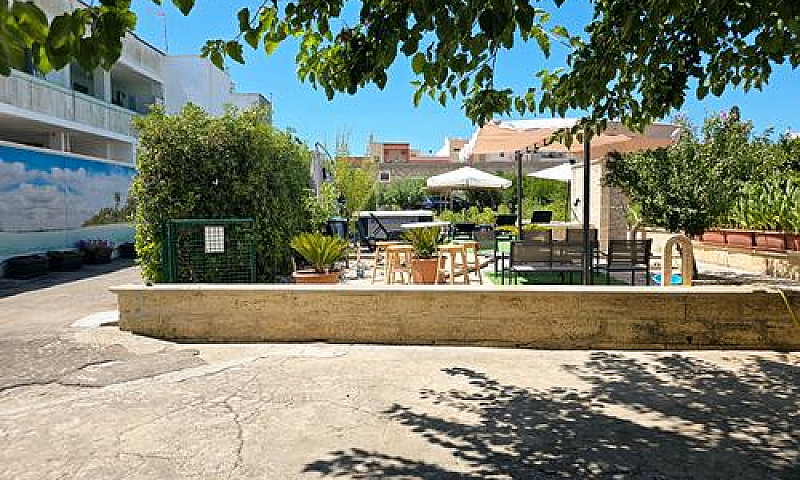 Residenza Con Divers...