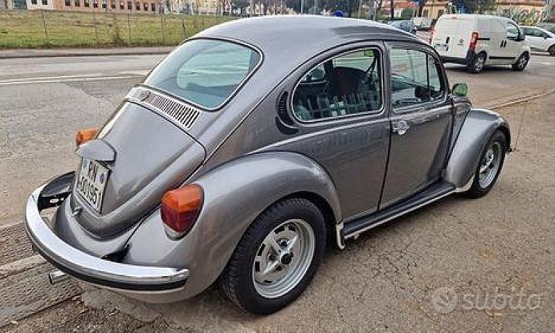 Volkswagen Maggiolin...