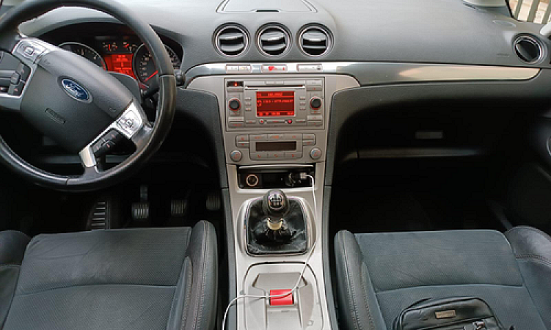 Ford Smax...