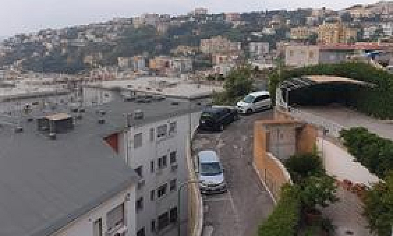 Chiaia Via Aniello F...