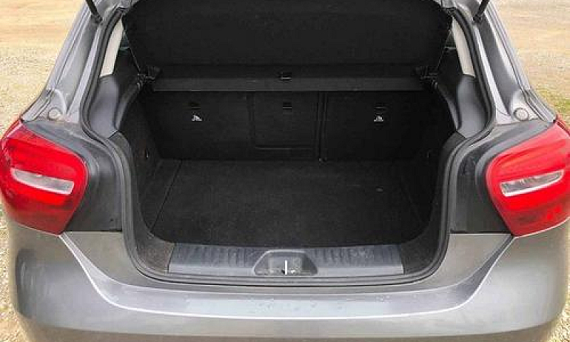 Mercedes-Benz A 180 ...