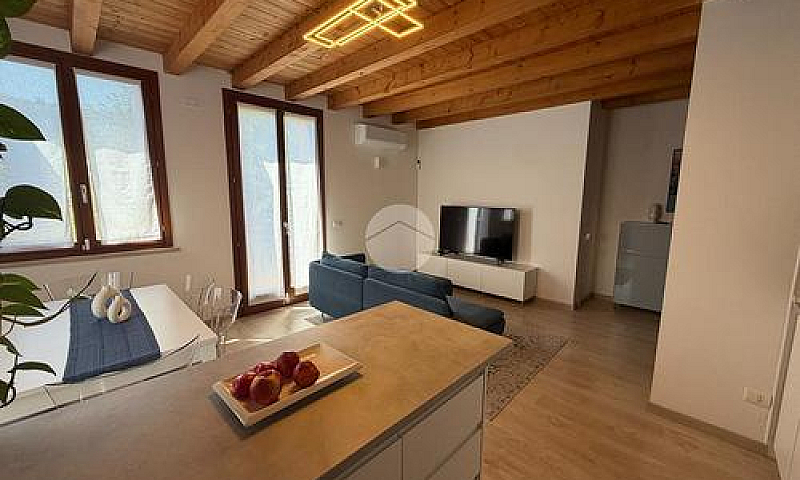 4 Locali A Valeggio ...