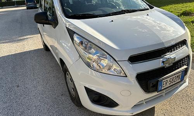 Chevrolet Spark 1.0 ...
