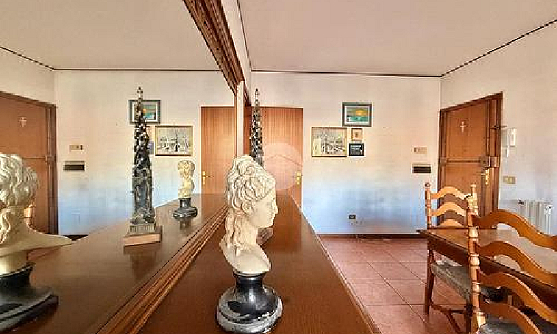 6 Locali A Viterbo...
