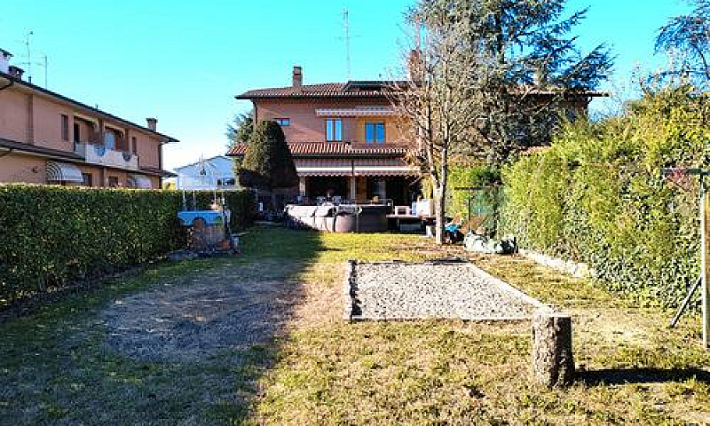 Vera Maisonette Su D...