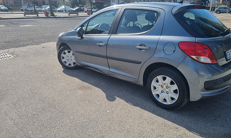 Peugeot 207 Gpl .X N...