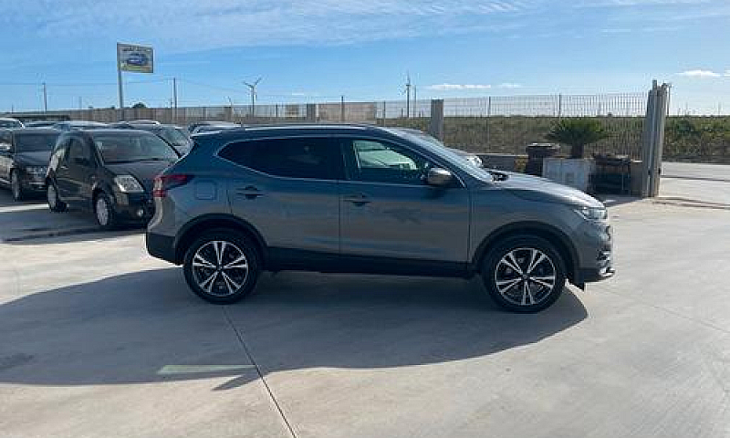Nissan Qashqai 1.5 D...