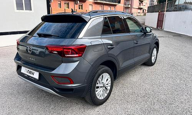 Volkswagen T-Roc 2.0...