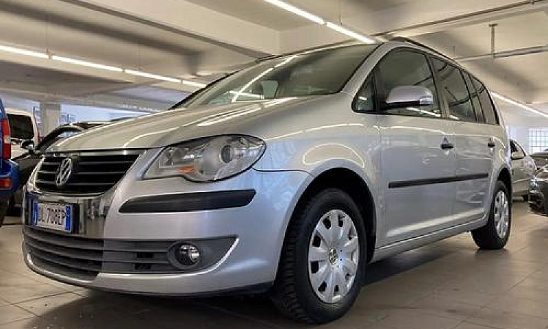 Volkswagen Touran 1....
