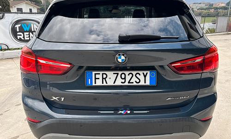 Bmw X1 Xdrive18D Bus...