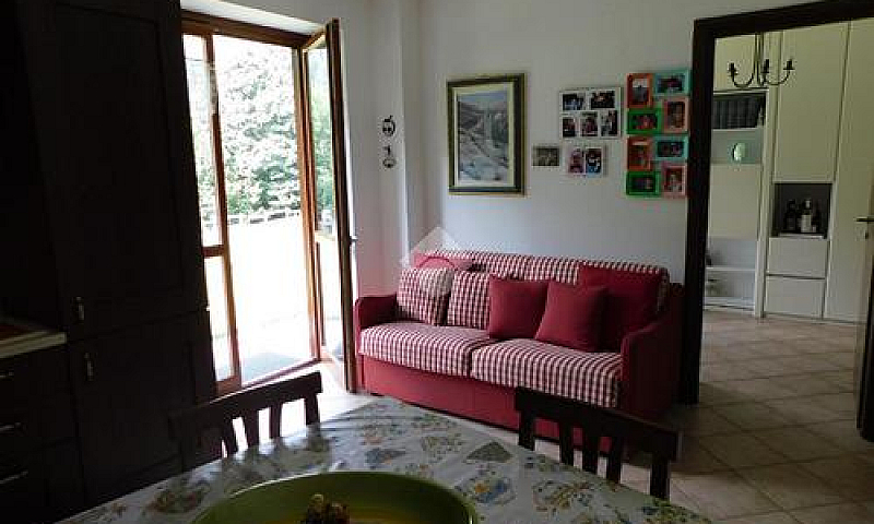 2 Locali A Groscaval...