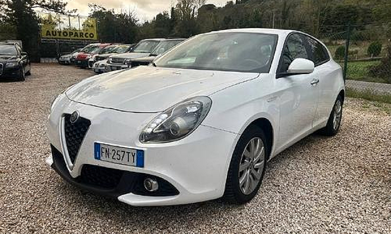 Alfa Romeo Giulietta...