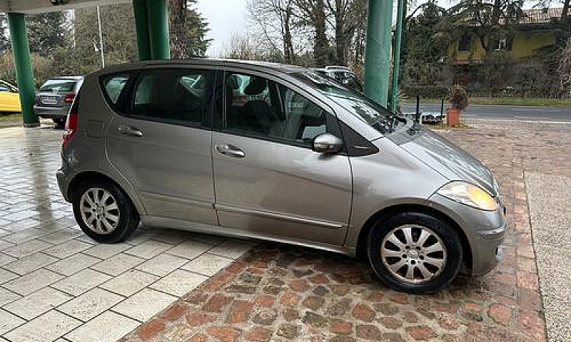Mercedes-Benz A 180 ...