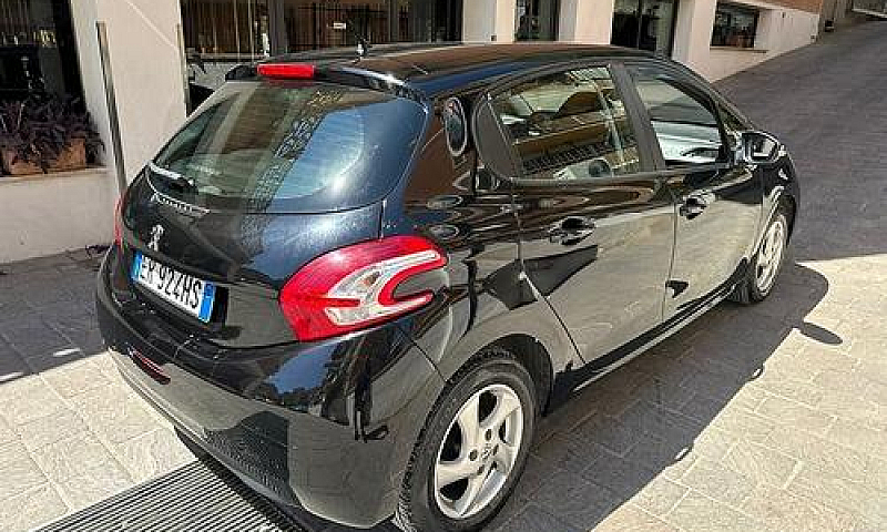 Peugeot 208 1.2 Vti ...