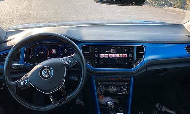 Volkswagen T-Roc 1.0...