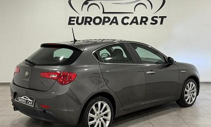 Alfa Romeo Giulietta...