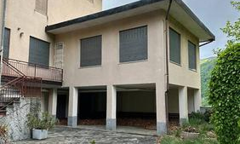 Palazzo / Stabile Di...