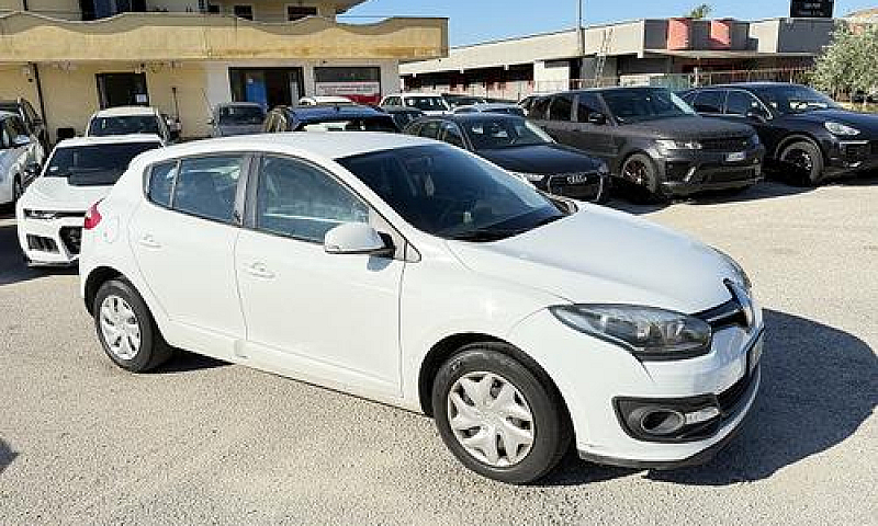 Renault Megane 1.5 D...
