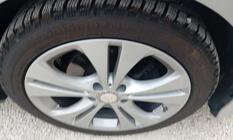 Mercedes-Benz B 180 ...