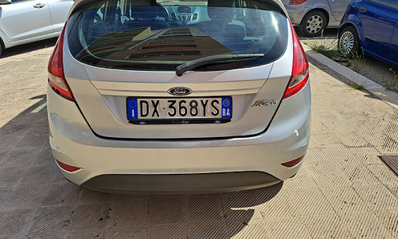 Ford Fiesta Titanium...