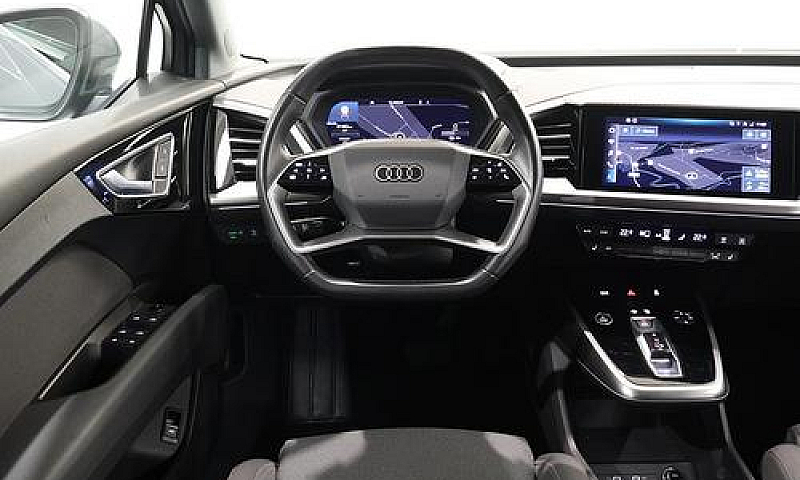 Audi Q4 40 Business ...