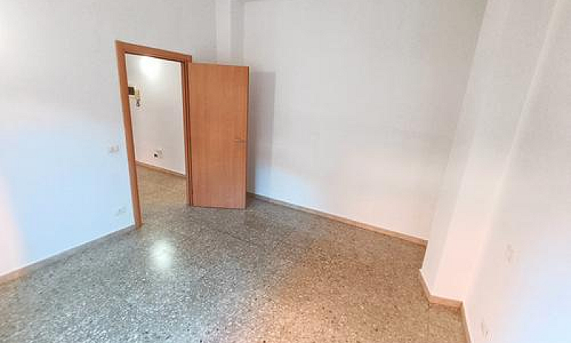 Bilocale A Pochi Pas...