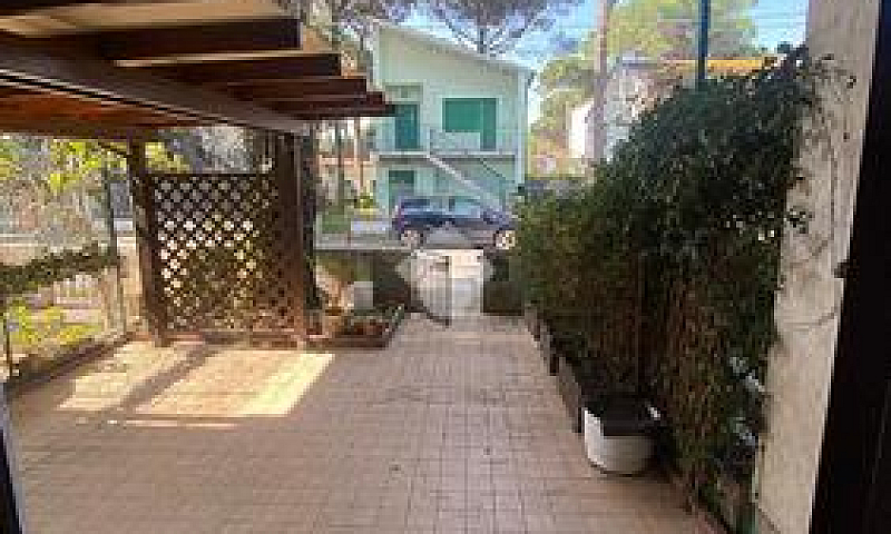 2 Locali A Ravenna...