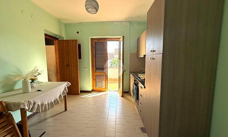 3 Locali A Scalea...