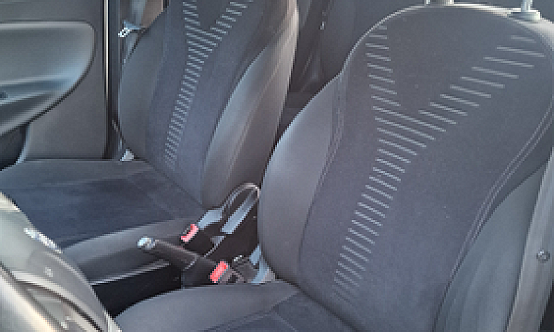 Lancia Ypsilon 1.3 M...
